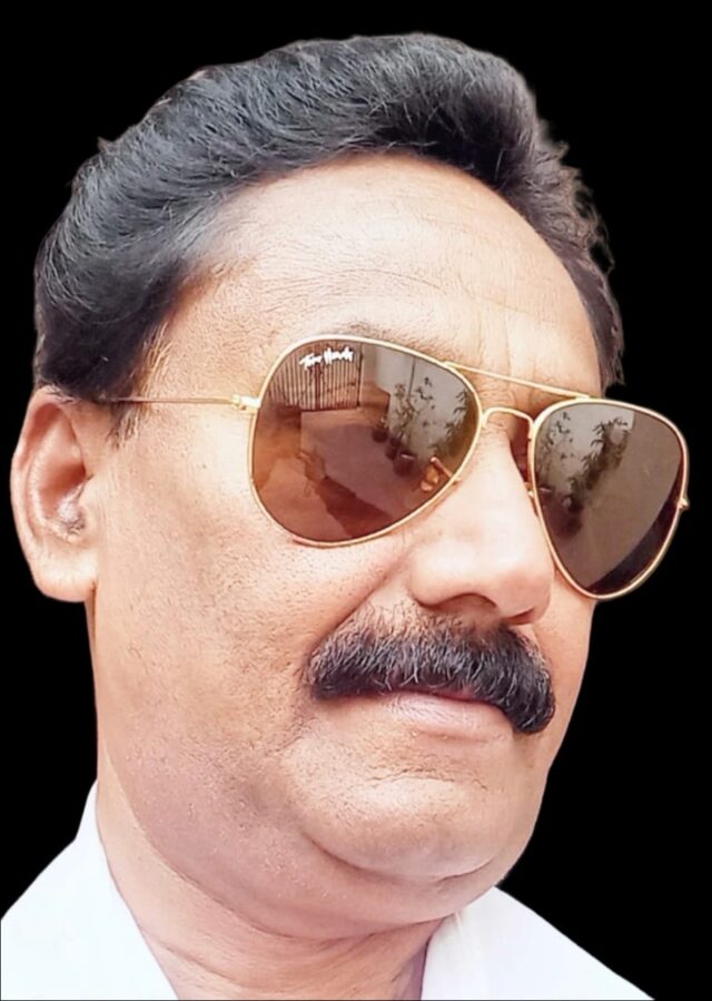 Ashok Fadnvish 1
