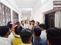 दिल्ली में युवक की हत्या के विरोध में हिंदू जागरण मंच ने सौंपा ज्ञापन, आरोपियों को फांसी देने की मांग