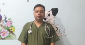 पशु चिकित्सा के क्षेत्र में राजनांदगांव ने गढ़ा नया कीर्तिमान, डॉ. तरुण रामटेके बने बेजुबानों के मसीहा