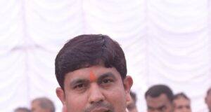 ठेलकाडीह क्षेत्र में बिजली कटौती से जनता परेशान, जिला कांग्रेस सचिव ओमप्रकाश साहू ने भाजपा सरकार पर साधा निशाना