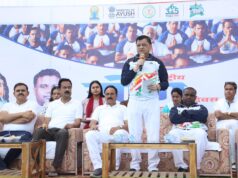 योग से शारीरिक व मानसिक विकास होता है, इसे जीवन में अपनाएं : लखनलाल देवांगन