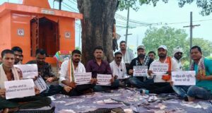 कोड़ीखाना भूमि मुक्तिकरण : जनहित में जमीन आरक्षित करने गूंजी आवाज, तीसरे चरण के धरने में उमड़े बसंतपुर वासी