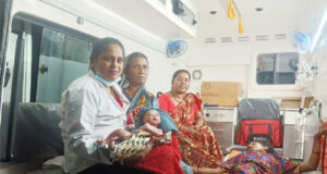 चलती 108 संजीवनी एक्सप्रेस में गूंजी किलकारी, ईएमटी और पायलट की सूझबूझ से सुरक्षित प्रसव
