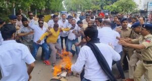 छात्रों की आवाज दबाने के लिए राहुल गांधी समेत विपक्षी नेताओं पर पुलिस कार्रवाई लोकतंत्र पर हमला : कांग्रेस