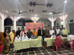 विहिप-बजरंग दल के निशुल्क स्वास्थ्य शिविर में 144 लोगों का हुआ इलाज, डॉक्टरों की टीम ने दी सेवाएं