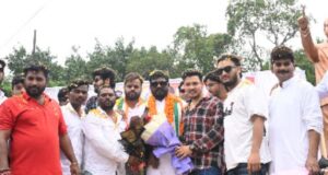 उमेश रगड़े के राष्ट्रीय संयोजक बनने पर रायपुर एयरपोर्ट में जोरदार स्वागत