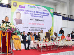 विधानसभा अध्यक्ष डॉ. रमन सिंह और उप मुख्यमंत्री श्री अरुण साव ने 25वीं छत्तीसगढ़ स्टेट जूनियर रैंकिंग बैडमिंटन टूर्नामेंट का किया शुभारंभ