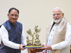 प्रधानमंत्री श्री नरेंद्र मोदी से मुख्यमंत्री श्री विष्णु देव साय ने की भेंट, छत्तीसगढ़ के विकास और ‘बस्तर विजन’ पर हुई विस्तृत चर्चा