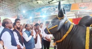 उप मुख्यमंत्री श्री अरुण साव महारुद्राभिषेक में शामिल हुए