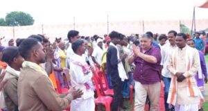 करमा उत्सव में झलकी छत्तीसगढ़ की समृद्ध जनजातीय संस्कृति, पर्यटन एवं संस्कृति मंत्री श्री राजेश अग्रवाल ने दी बधाई