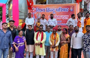 यादव समाज की भव्य शोभायात्रा का मानव मंदिर चौक पर विहिप-बजरंग दल ने किया पुष्पवर्षा से स्वागत