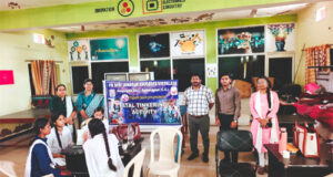 नवोदय विद्यालय में विद्यार्थियों ने सीखी ड्रोन, एआर और वीआर तकनीक